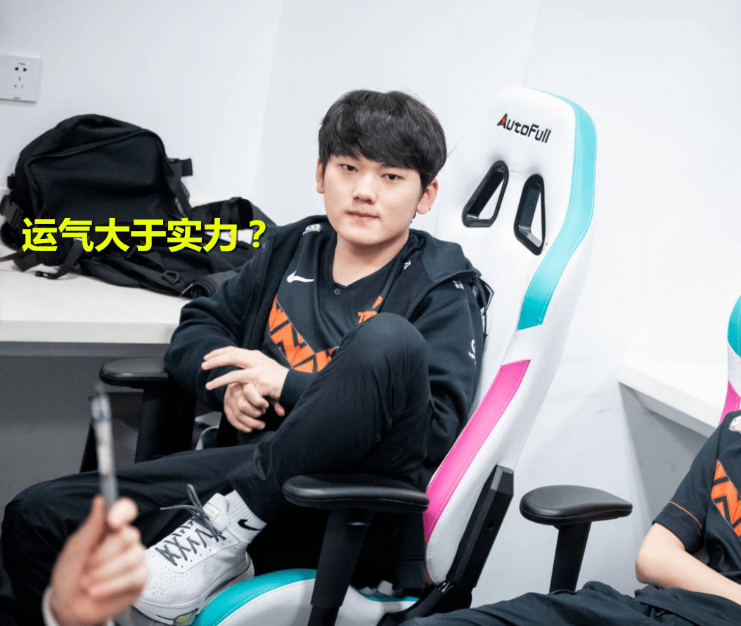bet365app下载-詹姆斯卡维泽塌房澄清